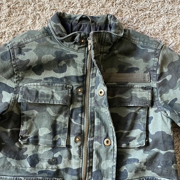 Cool Camouflage Jacket - Picture 2 of 3